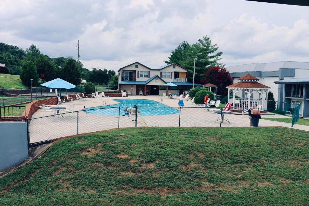 Baymont By Wyndham Cookeville Exterior foto